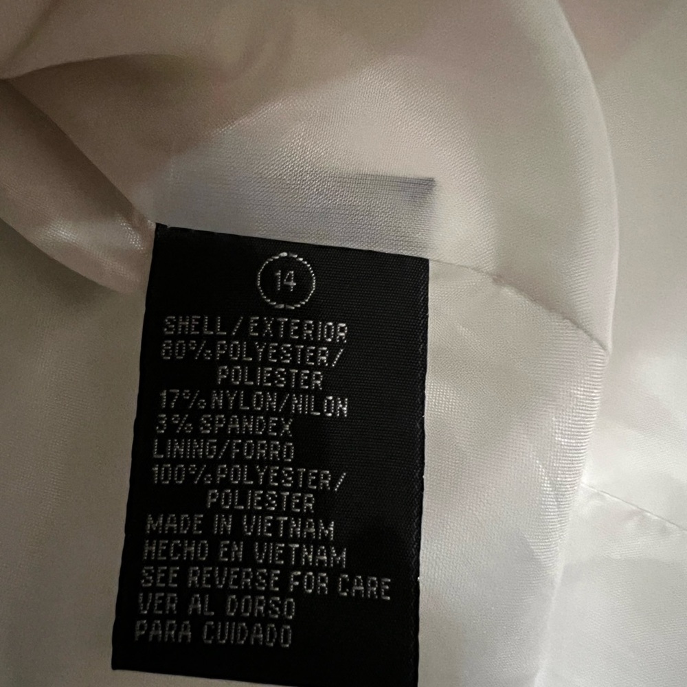 Nicole Off White Women’s Suit with Subtle Sheen Size 14 - Picture 9 of 12